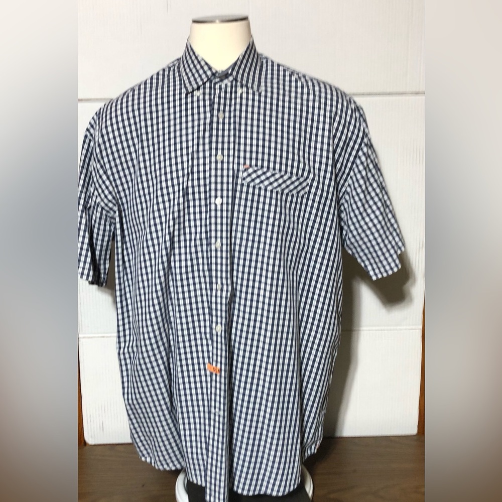 Cutter & Buck 2XLT SHORT SLEEVE BLUE PLAID BUTTON UP SHIRT. POCKET ON FRONT 35”L